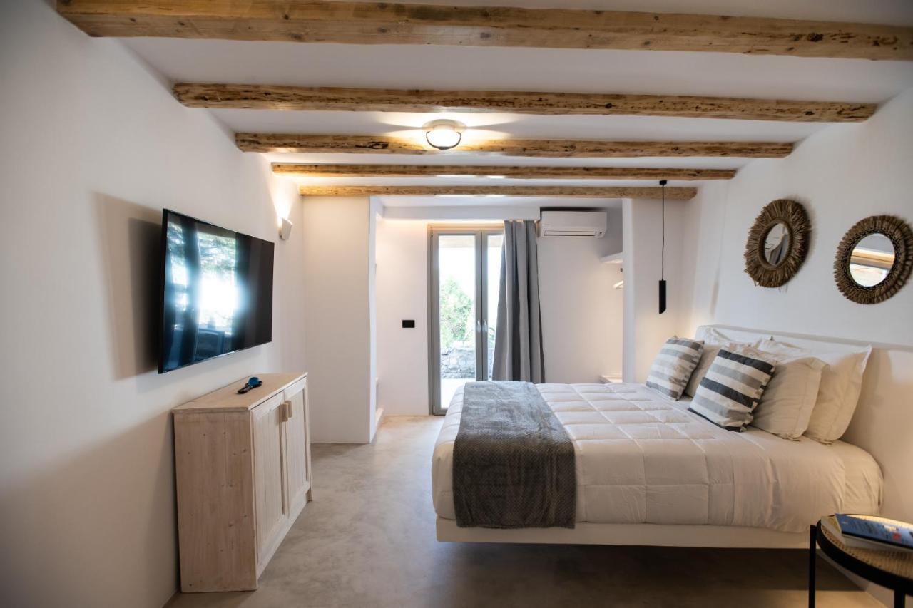 Mykonos Village Apartment
